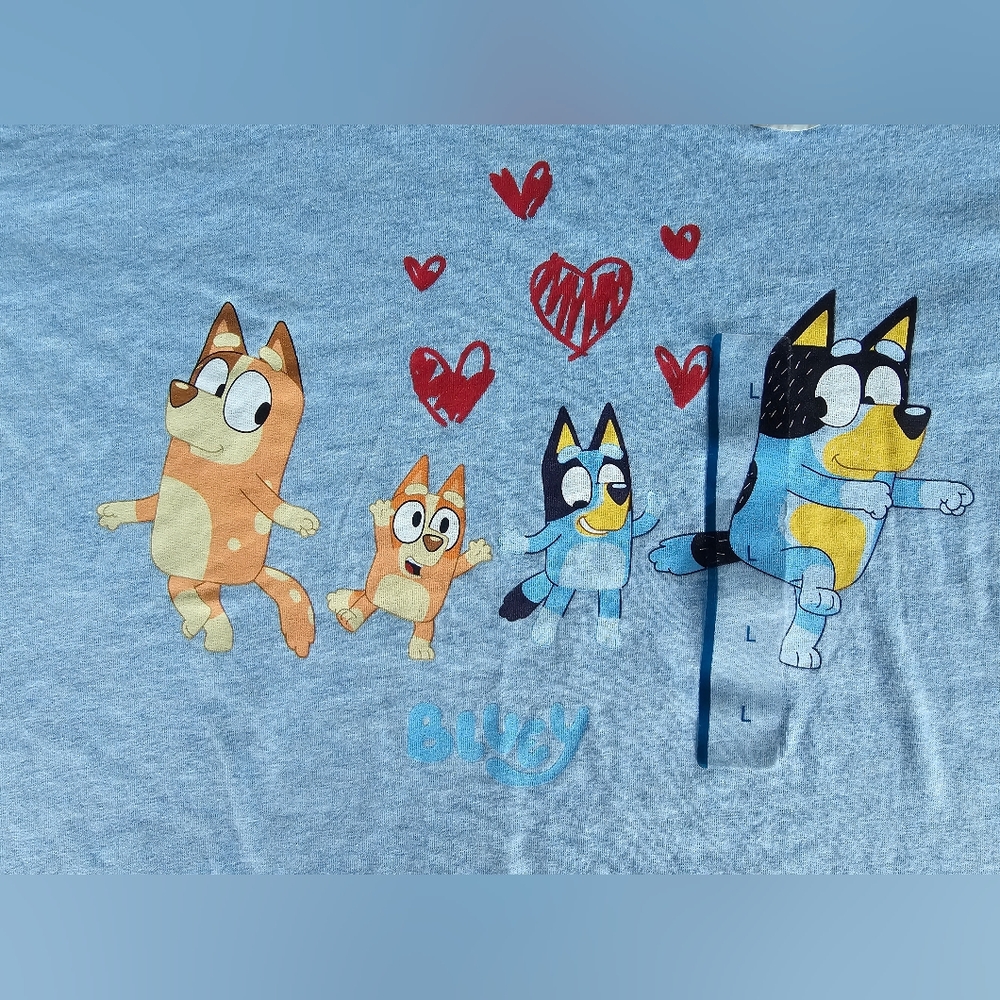Bluey Family Graphic T-Shirt - Picture 3 of 4